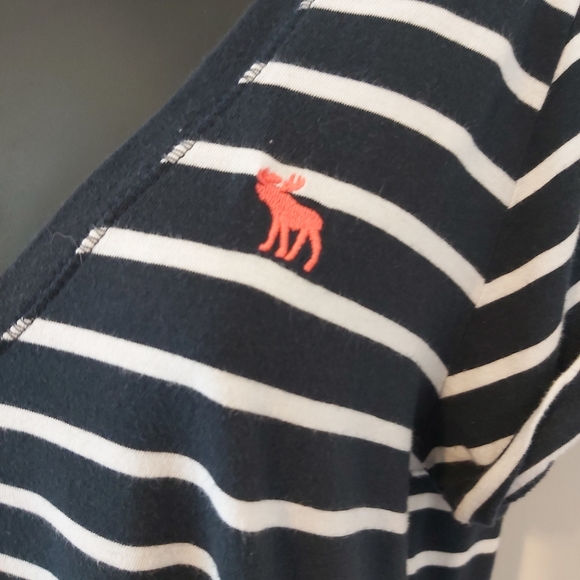 ABERCROMBIE & FITCH | Women's V-Neck Top Blue White Size Large - Picture 3 of 10